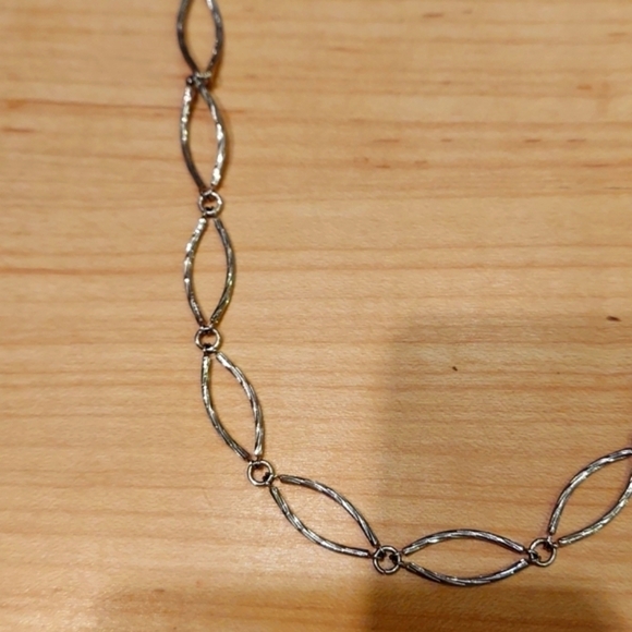 NWT necklace - Picture 2 of 6